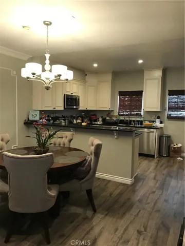 14450 Benefit Street 4, Sherman Oaks, California 91423