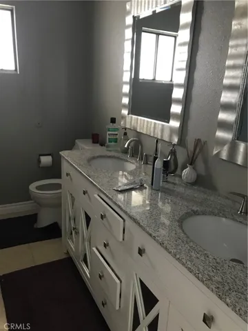 14450 Benefit Street 4, Sherman Oaks, California 91423