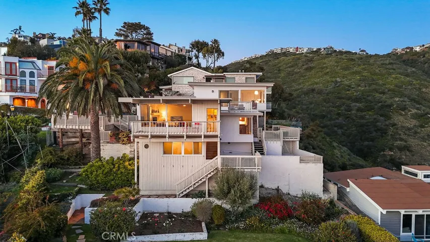 559 Alta Vista Way, Laguna Beach, California 92651