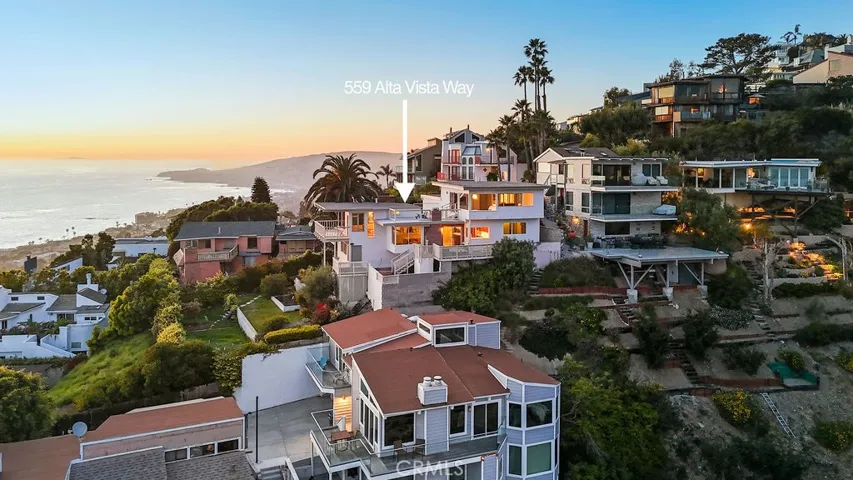559 Alta Vista Way, Laguna Beach, California 92651