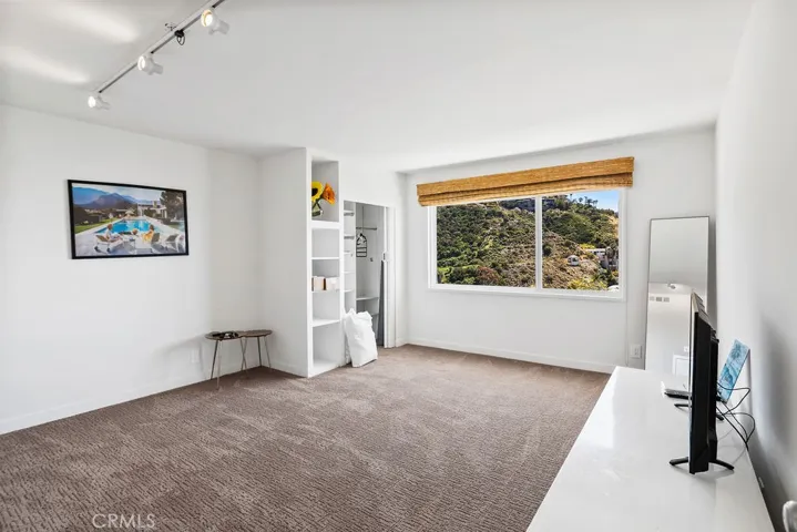 559 Alta Vista Way, Laguna Beach, California 92651