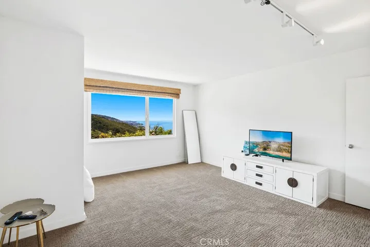 559 Alta Vista Way, Laguna Beach, California 92651