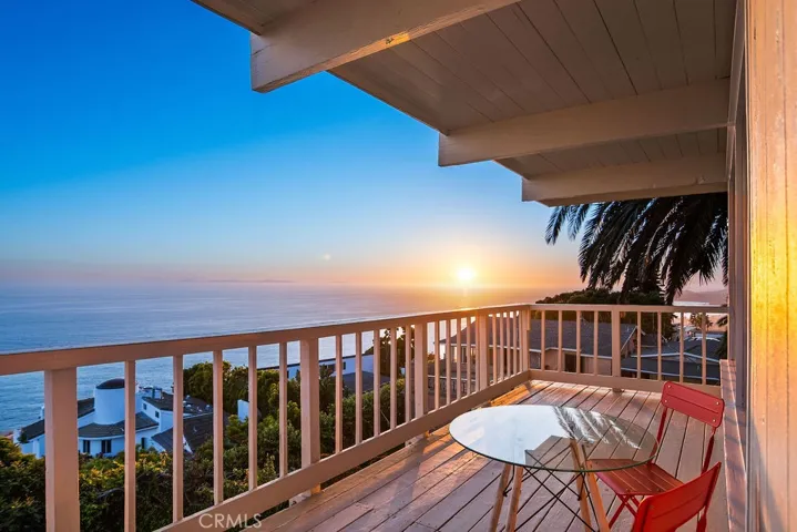 559 Alta Vista Way, Laguna Beach, California 92651