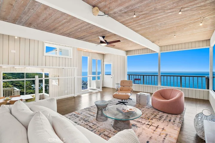 559 Alta Vista Way, Laguna Beach, California 92651