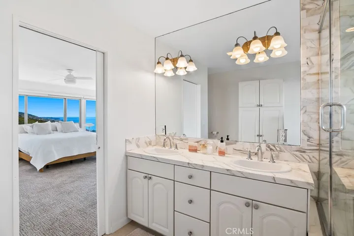 559 Alta Vista Way, Laguna Beach, California 92651