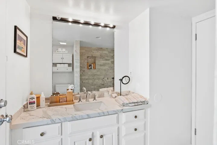 559 Alta Vista Way, Laguna Beach, California 92651
