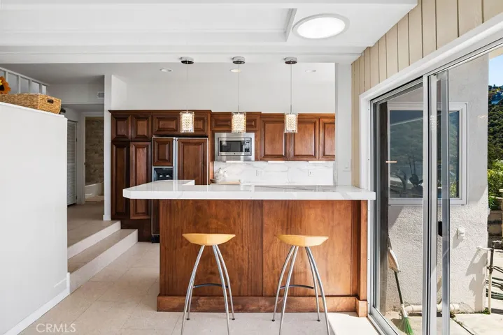 559 Alta Vista Way, Laguna Beach, California 92651