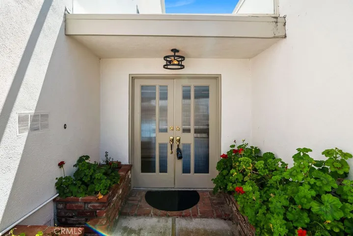 559 Alta Vista Way, Laguna Beach, California 92651