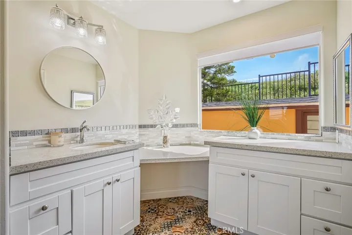2550 Pacific Coast Highway 208a, Torrance, California 90505