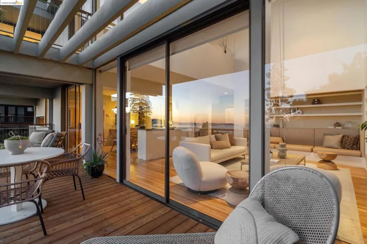 2877 Buena Vista Way, Berkeley, California 94708