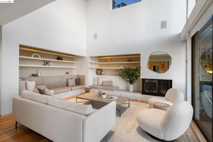 2877 Buena Vista Way, Berkeley, California 94708