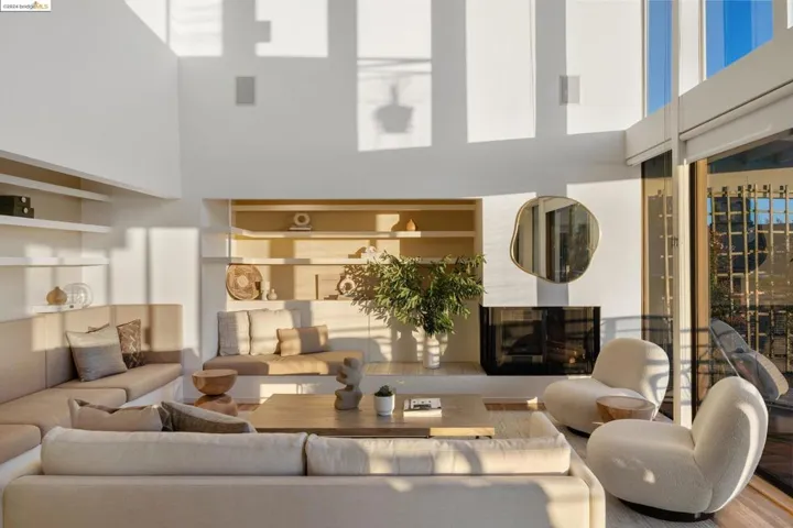 2877 Buena Vista Way, Berkeley, California 94708