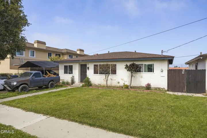 9-web-or-mls-UpmarketMedia_258pleasant-2