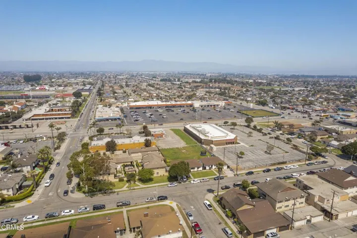 20-web-or-mls-UpmarketMedia_258Pleasantv