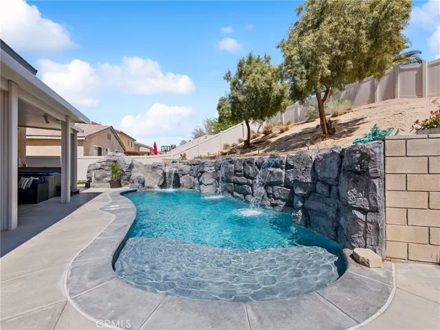 16695 Desert Star Street, Victorville, California 92394