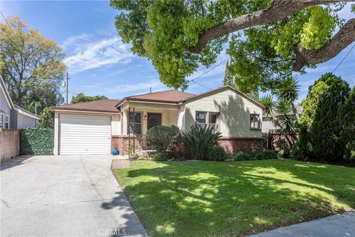 Welcome Home! Great location with fantastic curb appeal!