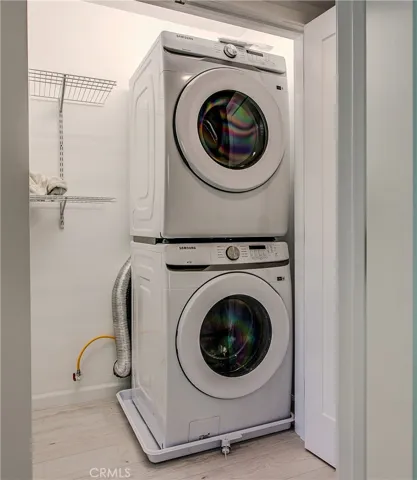 Brand New heavy duty Samsung units plus ample storage/hamper space.