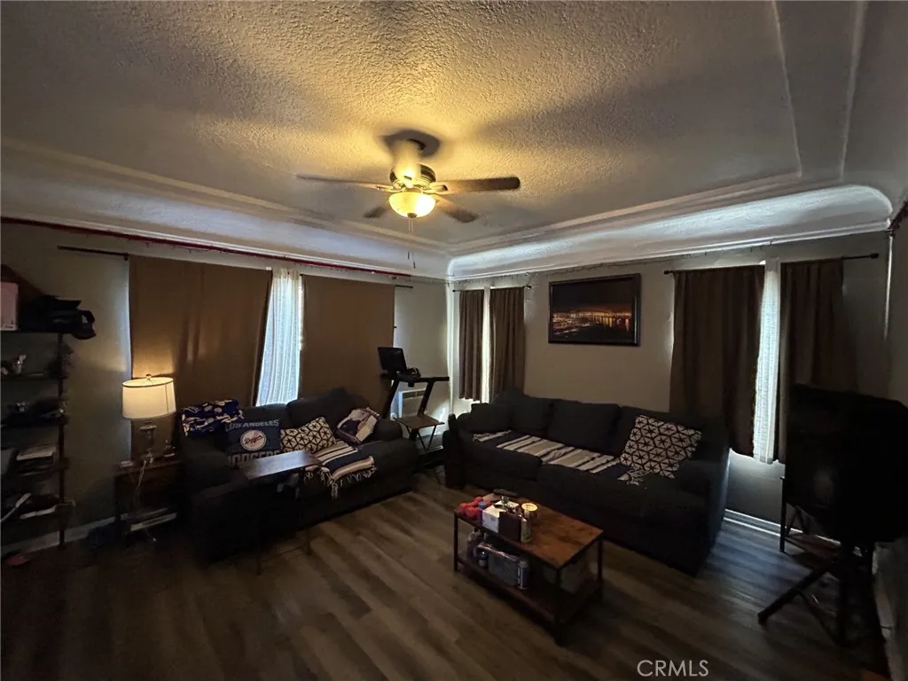 3816 Liberty Boulevard, South Gate, California 90280 home-pic-3