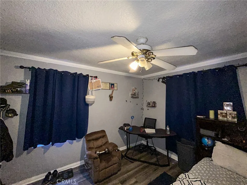 3816 Liberty Boulevard, South Gate, California 90280 home-pic-12