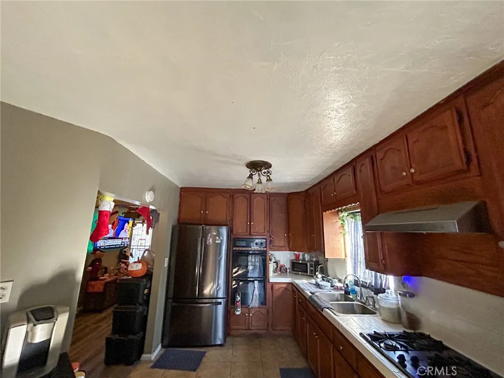 3816 Liberty Boulevard, South Gate, California 90280 home-pic-7