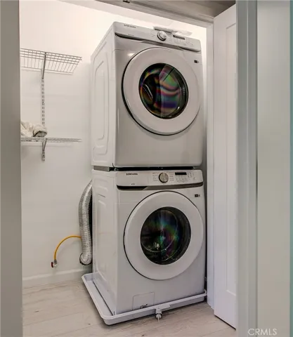 Brand New heavy duty Samsung units plus ample storage/hamper space.