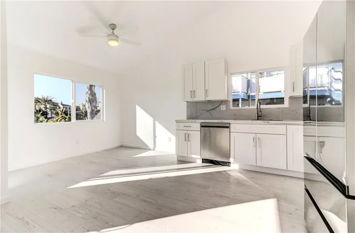 231 W Escalones A, San Clemente, California 92672