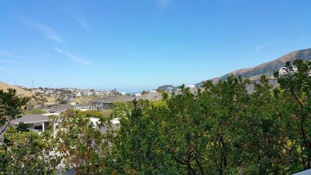 122 Swallowtail Court, Brisbane, California 94005
