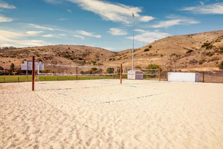 122 Swallowtail Court, Brisbane, California 94005