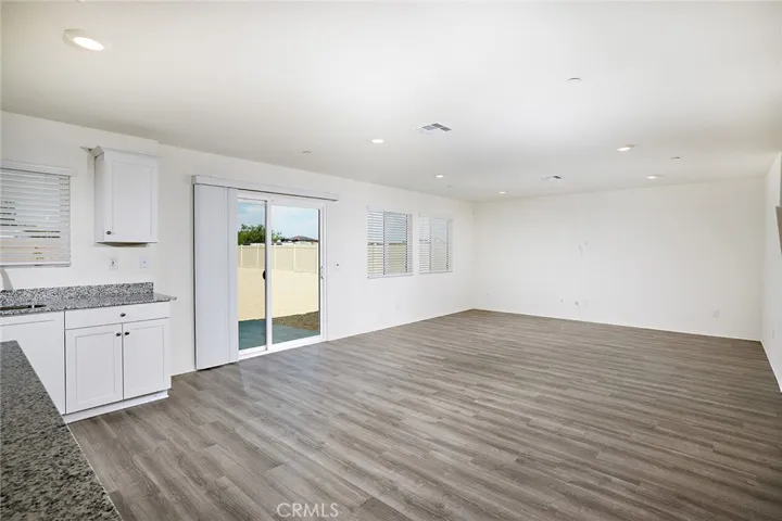 4246 Avenue J-6, Lancaster, California 93536