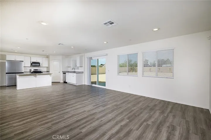 4246 Avenue J-6, Lancaster, California 93536