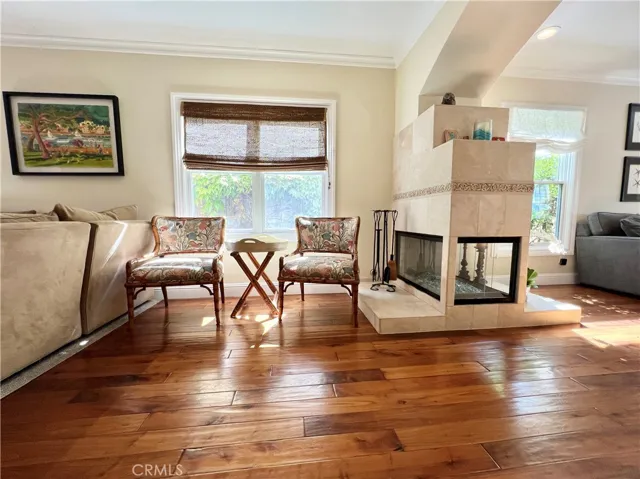 28 Giralda, Long Beach, California 90803