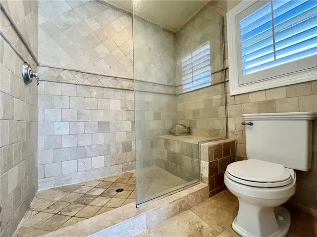 28 Giralda, Long Beach, California 90803