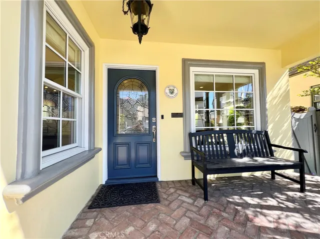 28 Giralda, Long Beach, California 90803
