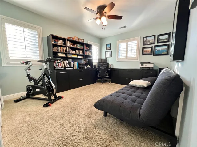28 Giralda, Long Beach, California 90803