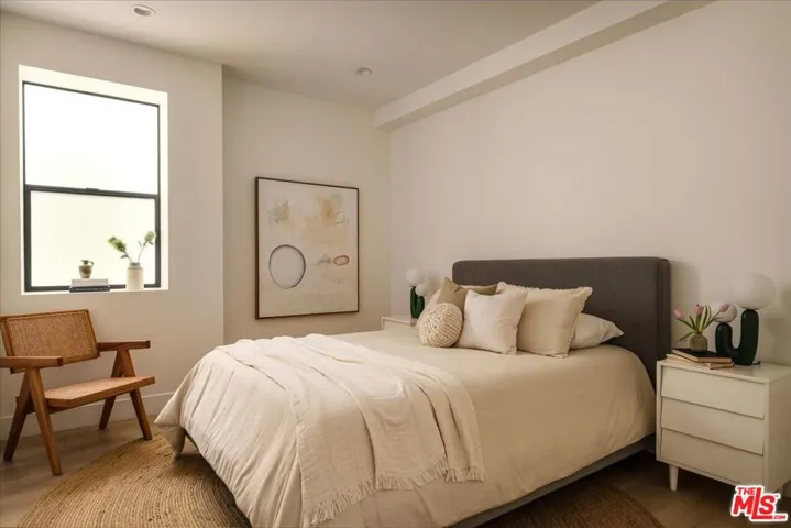 762 N Hyperion Avenue, Los Angeles, California 90029