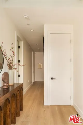 762 N Hyperion Avenue, Los Angeles, California 90029