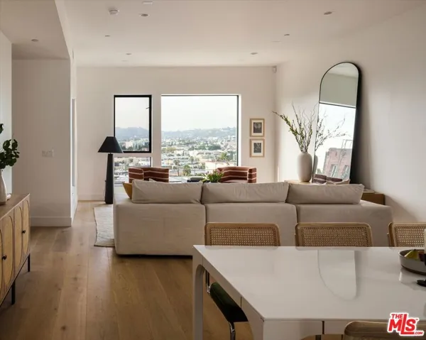 762 N Hyperion Avenue, Los Angeles, California 90029