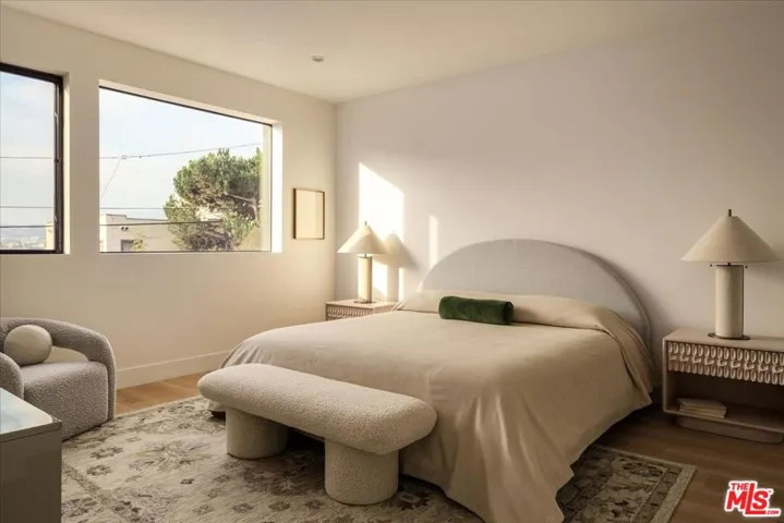 762 N Hyperion Avenue, Los Angeles, California 90029
