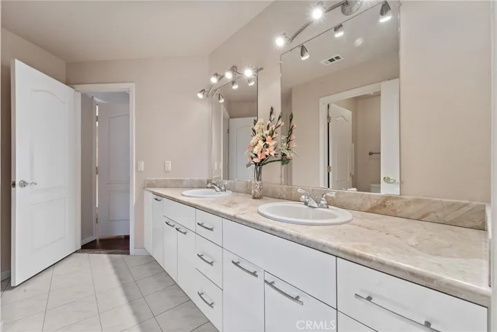 6152 Parker Drive, Palmdale, California 93551