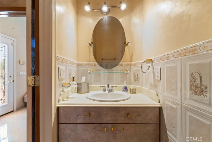 6152 Parker Drive, Palmdale, California 93551