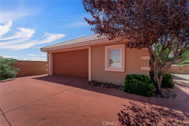 6152 Parker Drive, Palmdale, California 93551