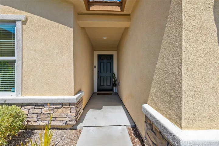 590 Corkwood Street, Hemet, California 92543