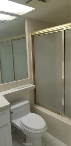 Downstairs full bath