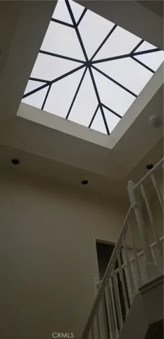 Entry, skylight