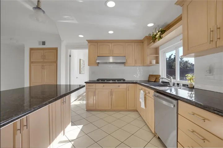 1641 Sunset Lane, Fullerton, California 92833