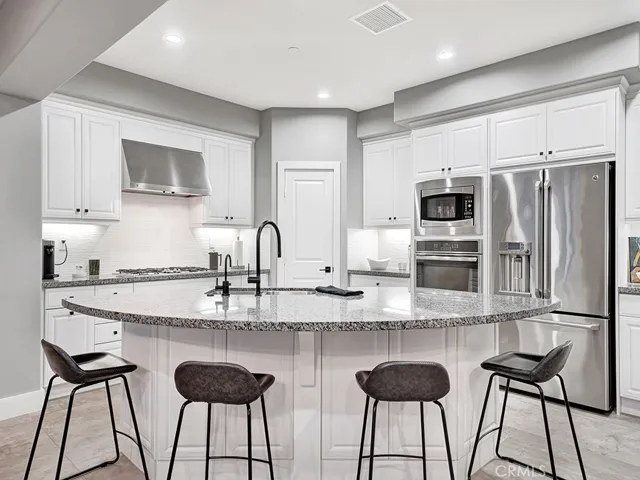 18646 Clubhouse Drive, Yorba Linda, California 92886