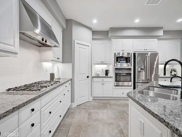 18646 Clubhouse Drive, Yorba Linda, California 92886