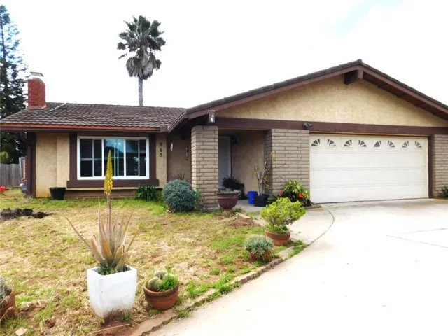 865 Montview Drive, Escondido, California 92025
