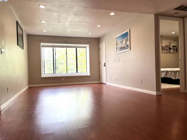 33971 Milton St, Fremont, California 94555-2240