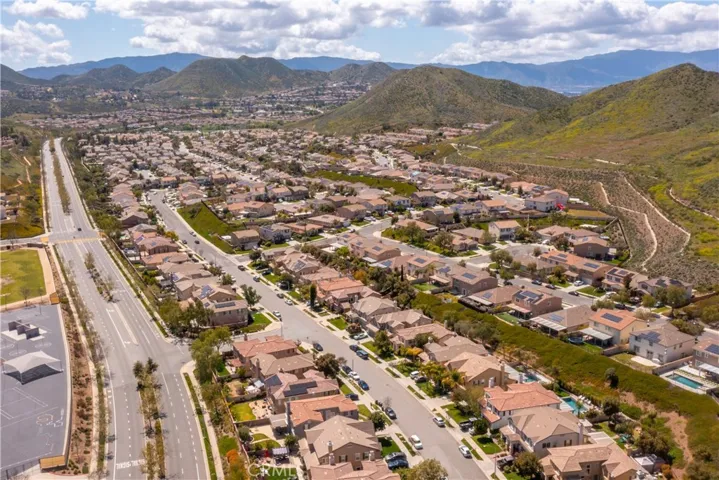 34306 Chaparossa Drive, Lake Elsinore, California 92532